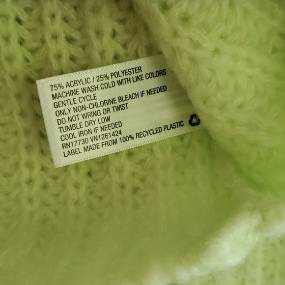 Wild Fable Bright Green Soft Sweater - Picture 5 of 7